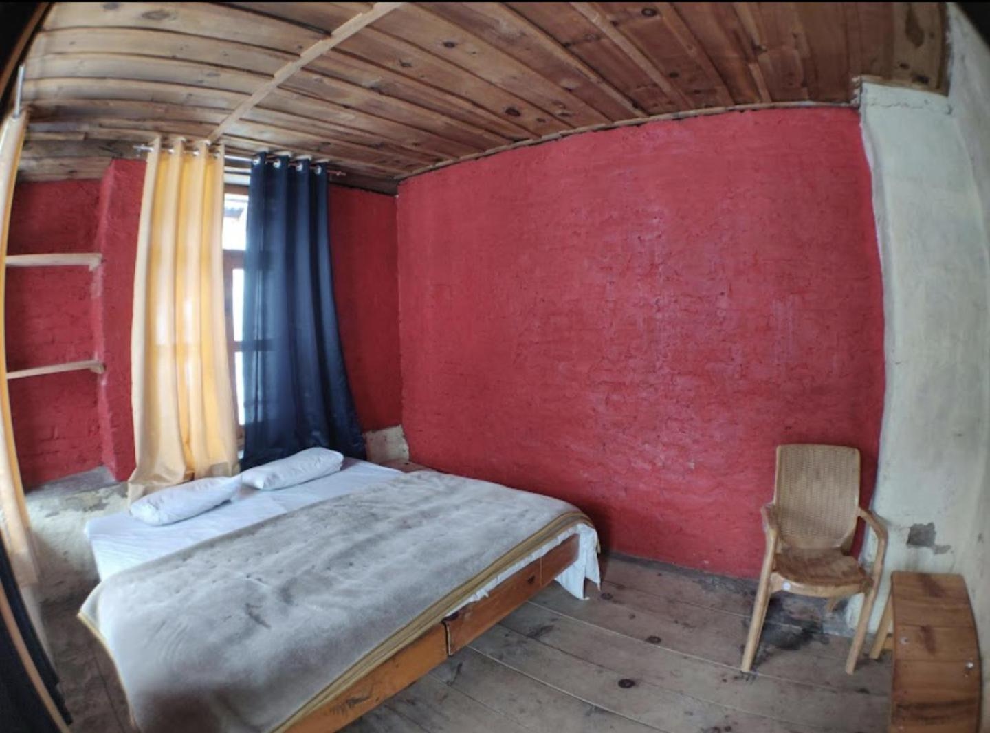 Hotel Holy Cow Cafe & Beds à Kalgha Extérieur photo